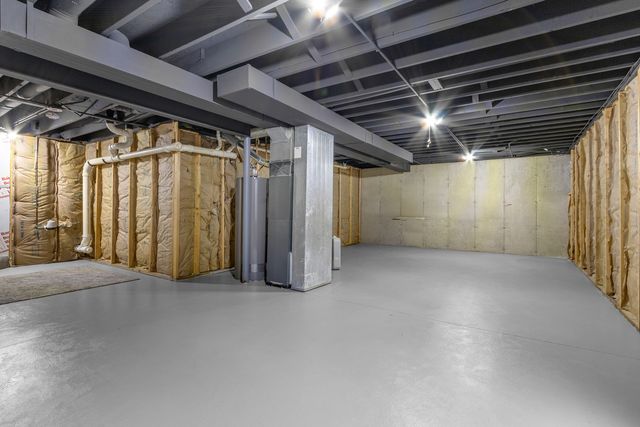 682 Silk Oak Lane, Crystal Lake, IL 60014