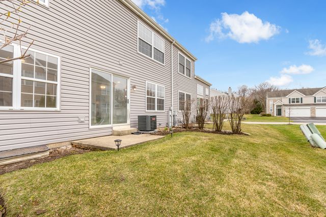 682 Silk Oak Lane, Crystal Lake, IL 60014