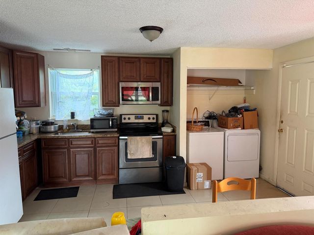 311 SOUTHRIDGE Road, Delray Beach, FL 33444