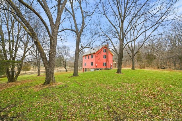 948 Craigville Road, Chester, NY 10918