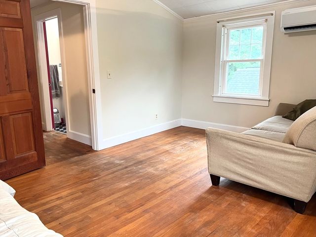 13 West Street, Deerfield, MA 01373