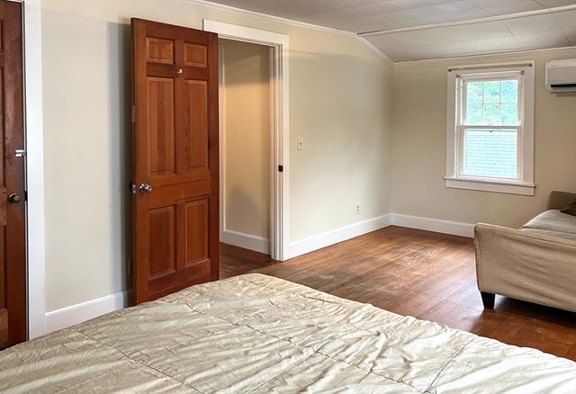 13 West Street, Deerfield, MA 01373