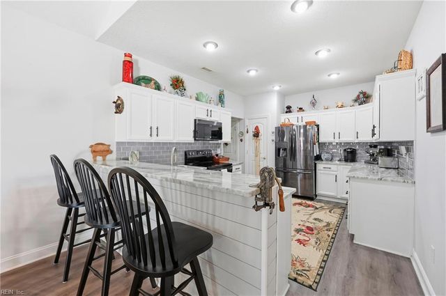 110 Villa DR, Smithfield, VA 23430