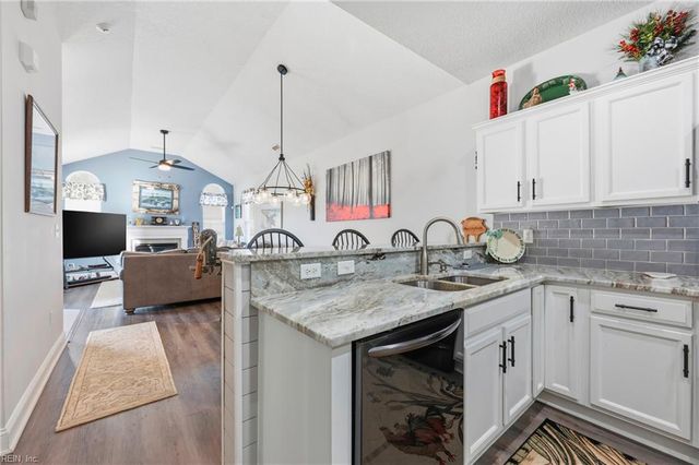 110 Villa DR, Smithfield, VA 23430