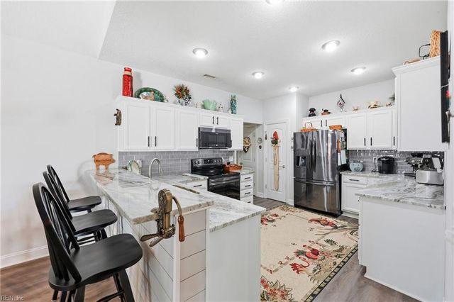 110 Villa DR, Smithfield, VA 23430