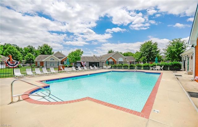 110 Villa DR, Smithfield, VA 23430