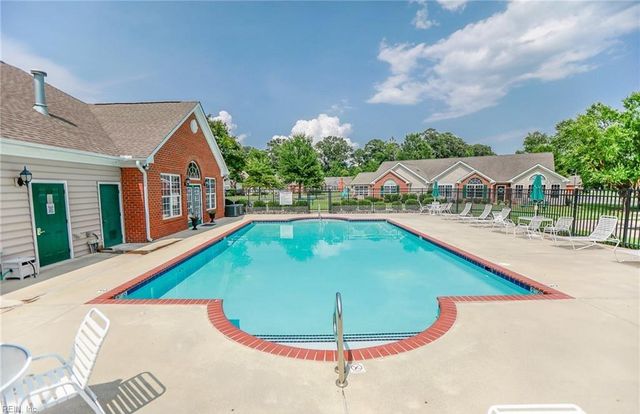 110 Villa DR, Smithfield, VA 23430