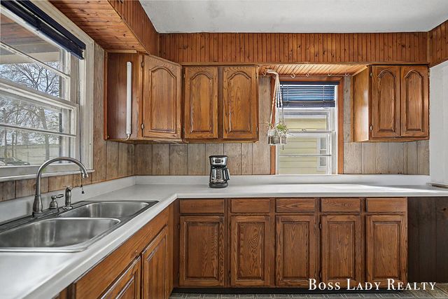270 Garfield Avenue SW, Grand Rapids, MI 49504
