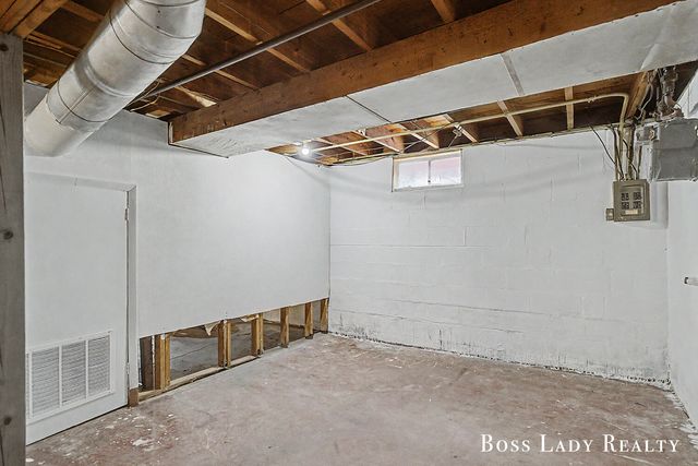 270 Garfield Avenue SW, Grand Rapids, MI 49504