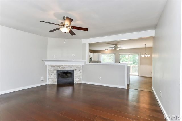 9 Briarhill Court, St Peters, MO 63376