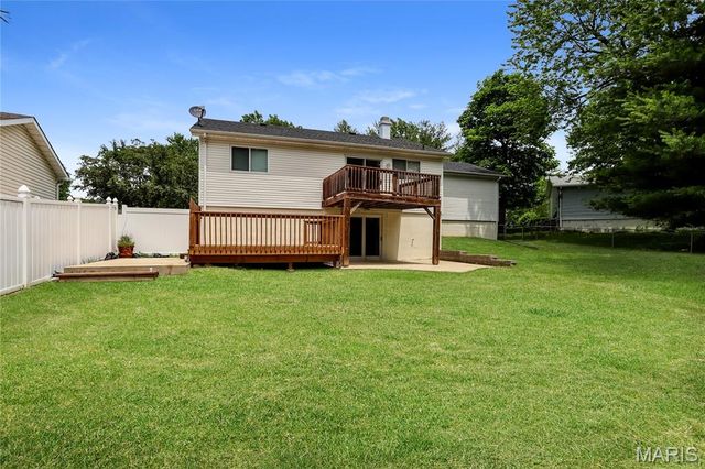 9 Briarhill Court, St Peters, MO 63376