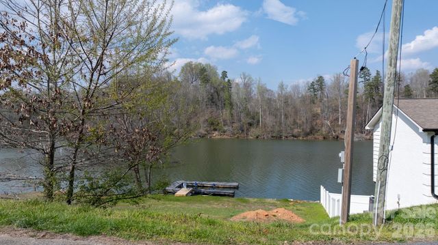 207 Catawba Avenue, Hickory, NC 28601