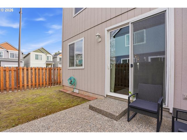 17601 Sw JAY St, Beaverton, OR 97003