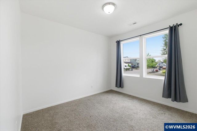 3389 21st Av SE, Albany, OR 97322