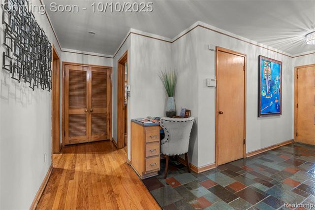 19945 Woodside Street, Harper Woods, MI 48225