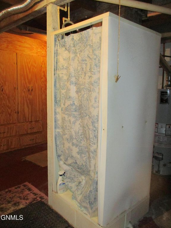 503 Main Avenue, Washburn, ND 58577 photo 12