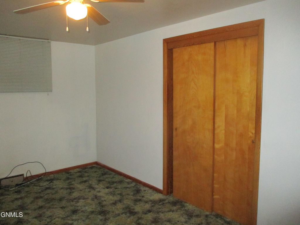 503 Main Avenue, Washburn, ND 58577 photo 19
