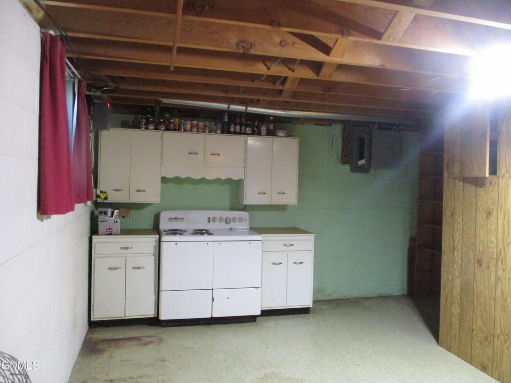 503 Main Avenue, Washburn, ND 58577 photo 37