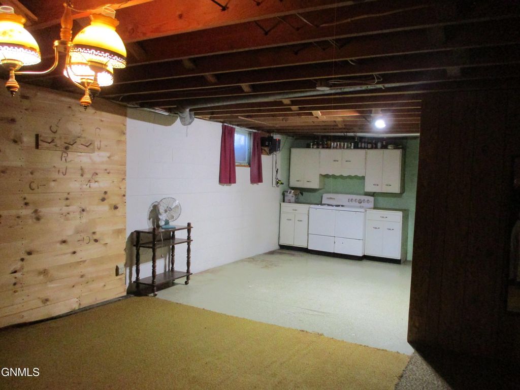 503 Main Avenue, Washburn, ND 58577 photo 38
