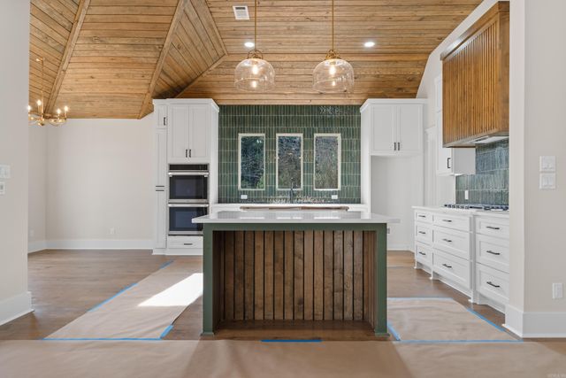 9 Manzanares, Hot Springs Village, AR 71909