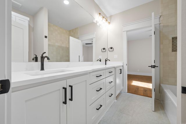 9 Manzanares, Hot Springs Village, AR 71909