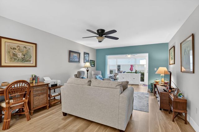 8871 Warwick Drive, Boca Raton, FL 33433