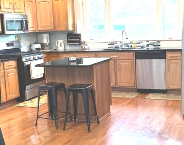 307 Mills Road, Joliet, IL 60433