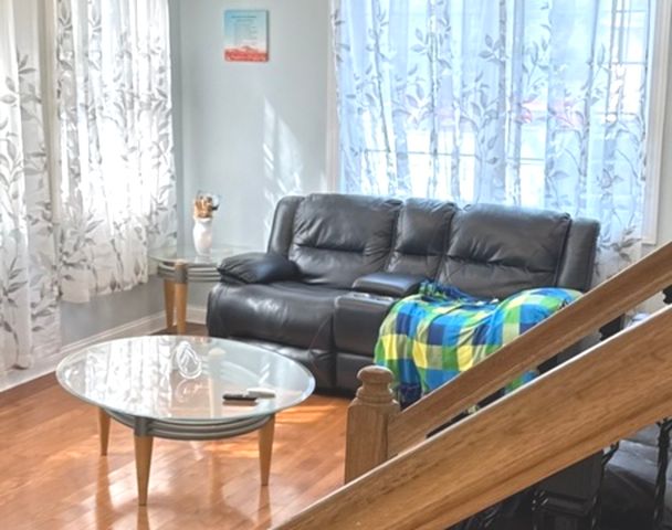 307 Mills Road, Joliet, IL 60433