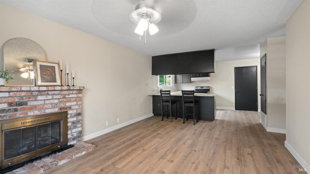 257 Holly Dr, Fairfield, CA 94533