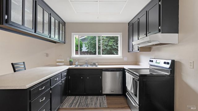 257 Holly Dr, Fairfield, CA 94533