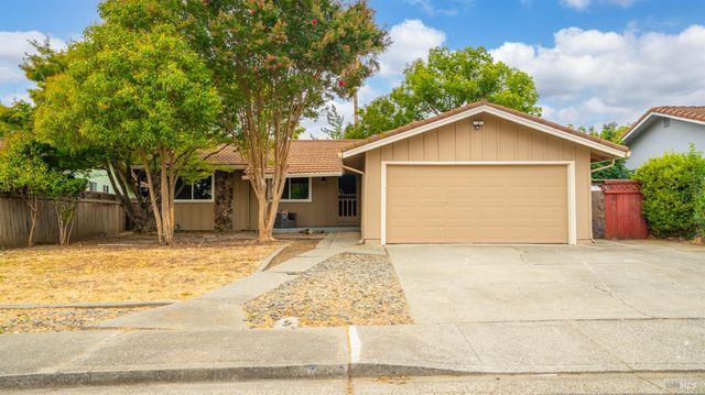 257 Holly Dr, Fairfield, CA 94533