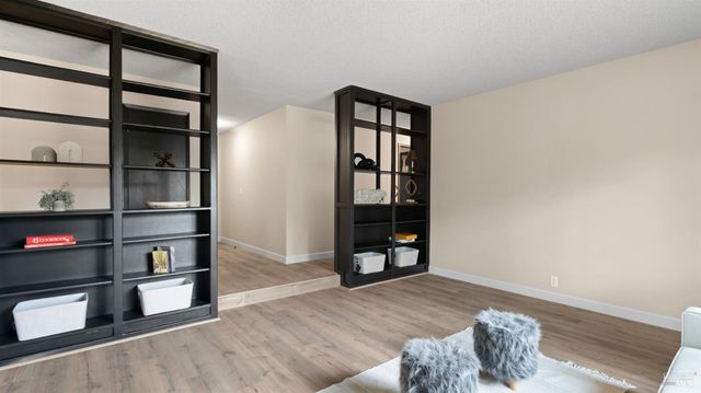 257 Holly Dr, Fairfield, CA 94533