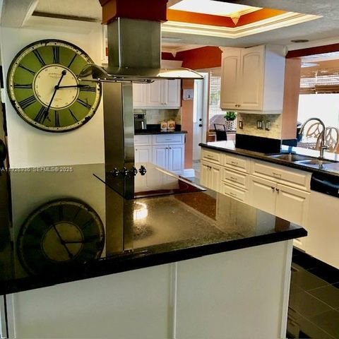 4908 NW 47th Ter, Tamarac, FL 33319