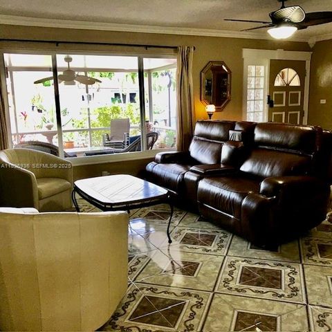 4908 NW 47th Ter, Tamarac, FL 33319