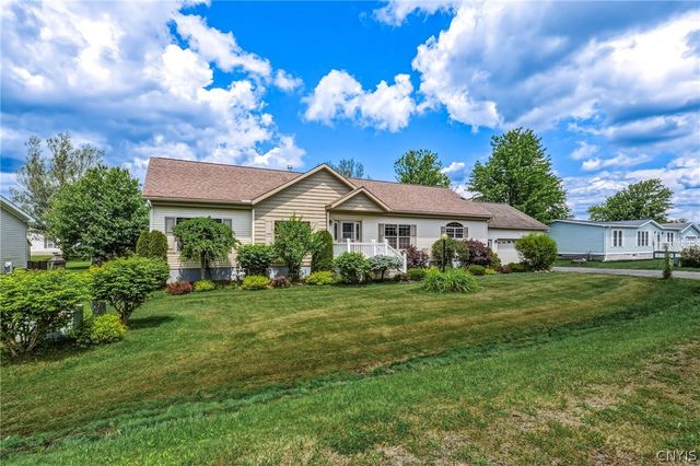 128 Pazdur Boulevard South, Westmoreland, NY 13440