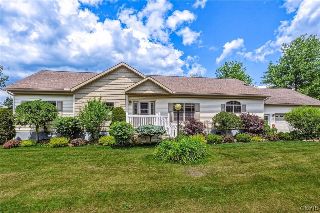 128 Pazdur Boulevard South, Westmoreland, NY 13440