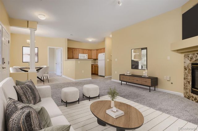 4045 S Crystal Circle 102, Aurora, CO 80014