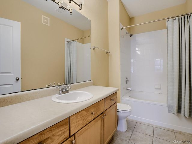 4045 S Crystal Circle 102, Aurora, CO 80014