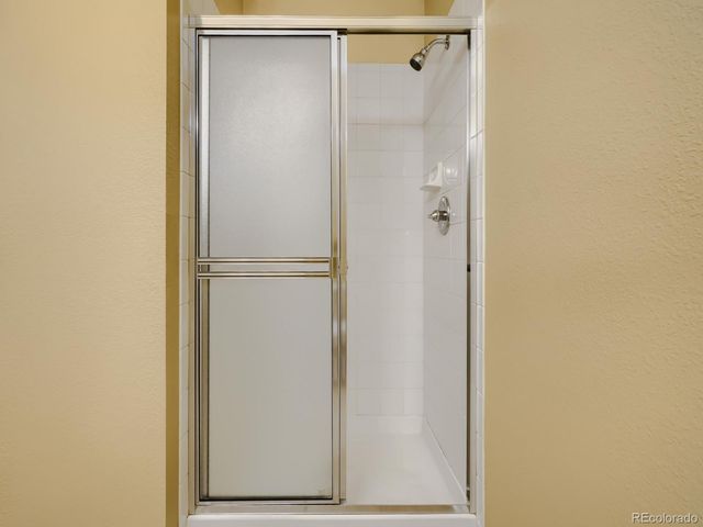 4045 S Crystal Circle 102, Aurora, CO 80014