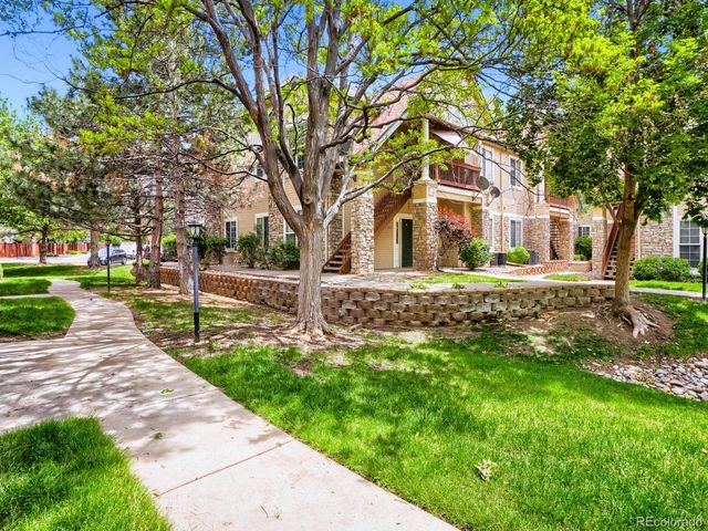 4045 S Crystal Circle 102, Aurora, CO 80014