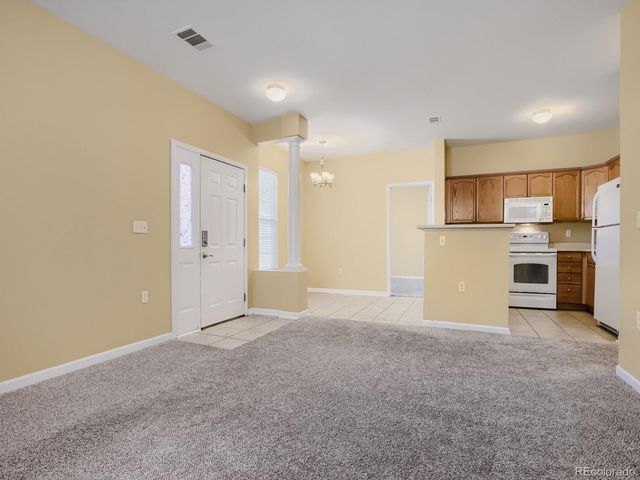 4045 S Crystal Circle 102, Aurora, CO 80014