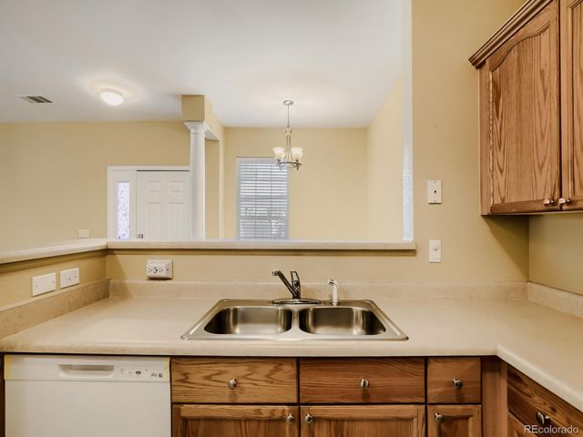 4045 S Crystal Circle 102, Aurora, CO 80014