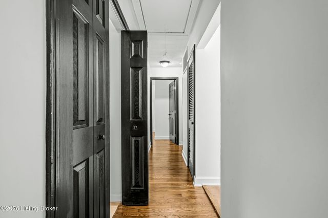 1119 Ireland Dr, Louisville, KY 40219