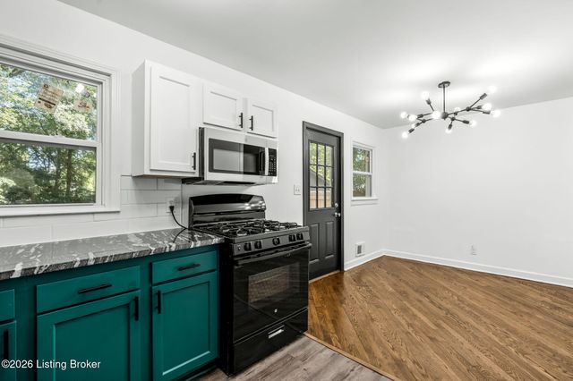 1119 Ireland Dr, Louisville, KY 40219