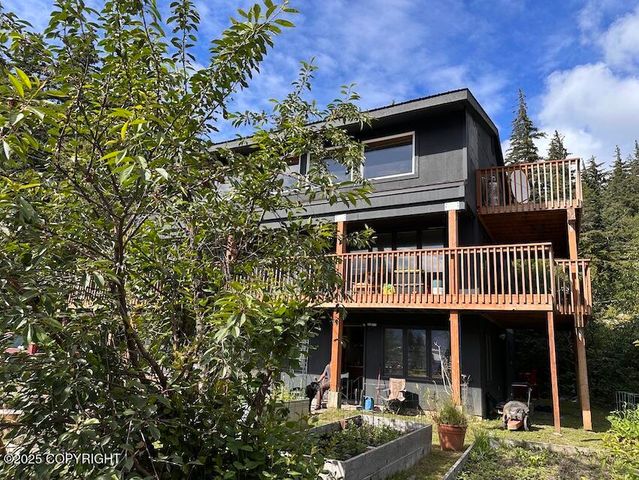 1138 Mud Bay Road, Haines, AK 99827