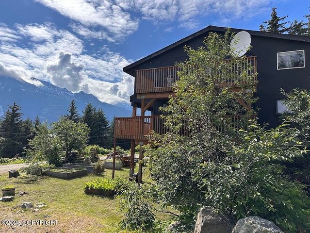 1138 Mud Bay Road, Haines, AK 99827