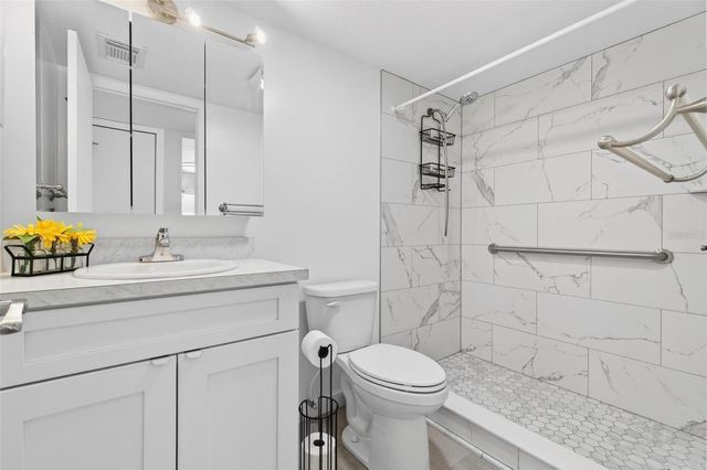 2466 ECUADORIAN WAY 20, Clearwater, FL 33763