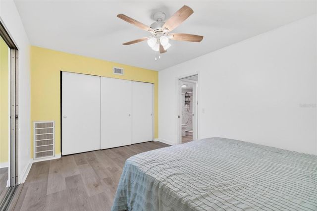 2466 ECUADORIAN WAY 20, Clearwater, FL 33763