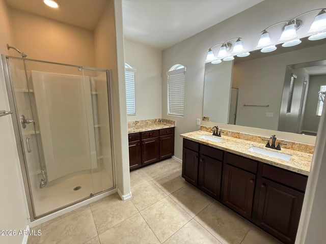 9237 W COOLBROOK Avenue, Peoria, AZ 85382