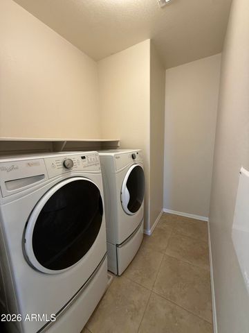 9237 W COOLBROOK Avenue, Peoria, AZ 85382